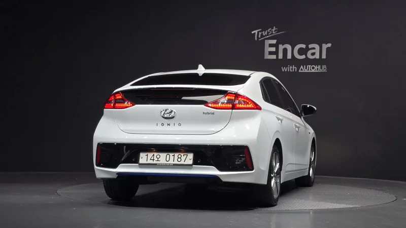 Hyundai Ioniq