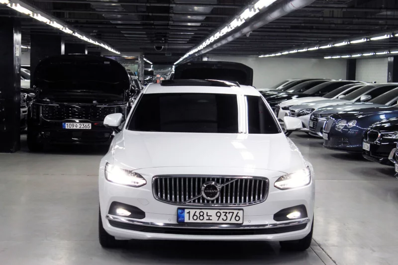 Volvo S90
