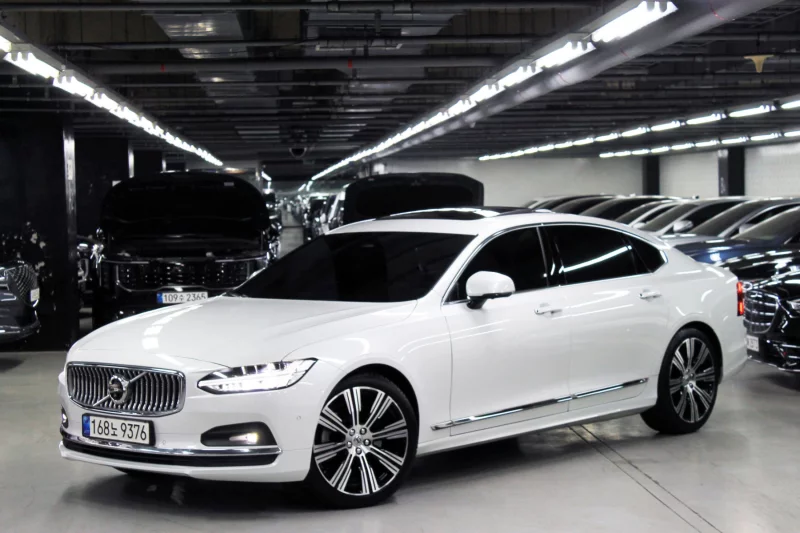 Volvo S90