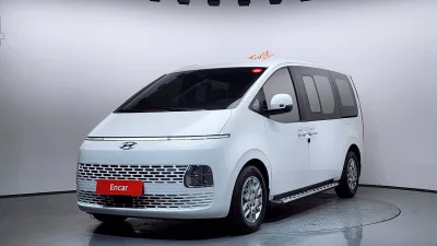 Hyundai Staria