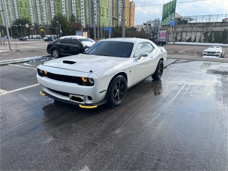 Dodge CHALLENGER
