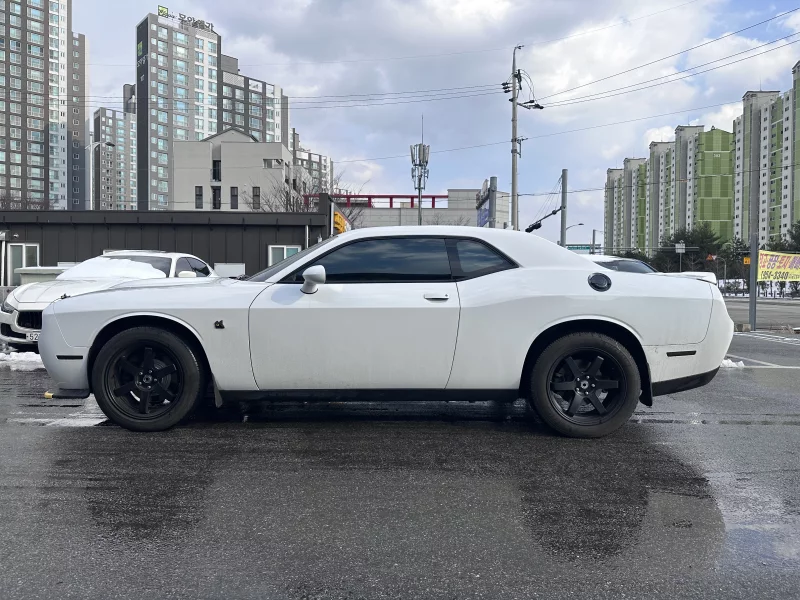 Dodge CHALLENGER