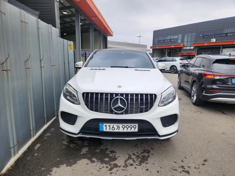 Mercedes-Benz GLE-Class