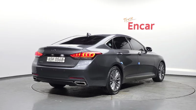 Hyundai Genesis