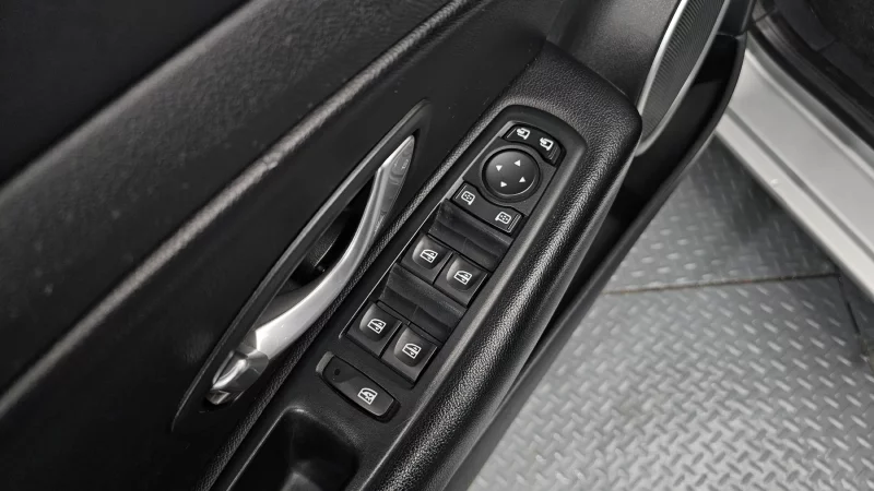 Renault SM3