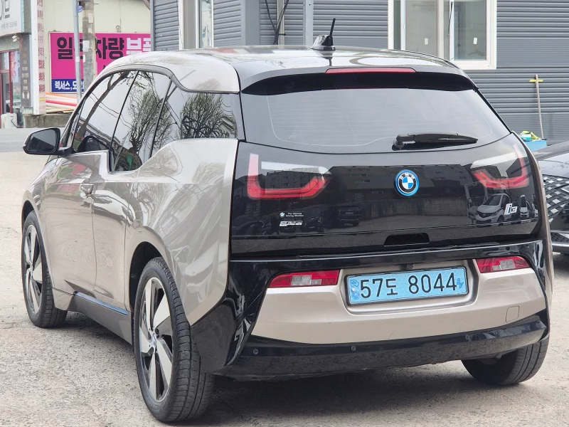 BMW i3