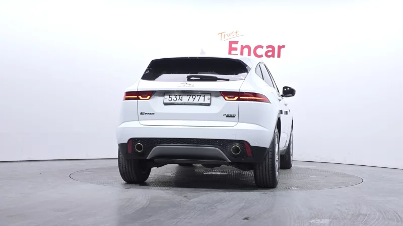 Jaguar E-PACE