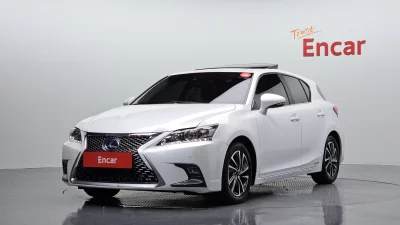 Lexus CT200h