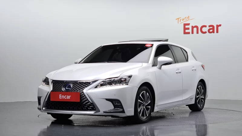 Lexus CT200h