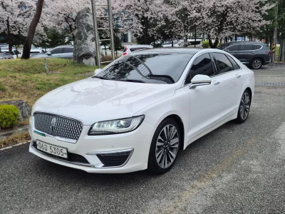 Lincoln MKZ