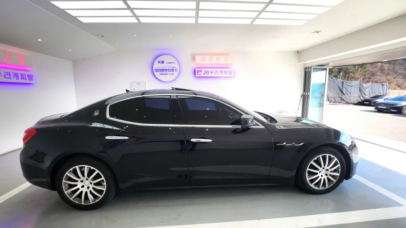 Maserati Ghibli