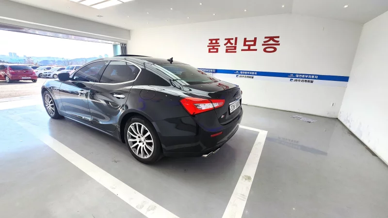 Maserati Ghibli