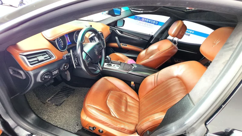 Maserati Ghibli