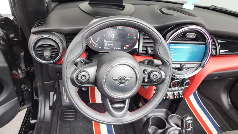 MINI Cooper Convertible