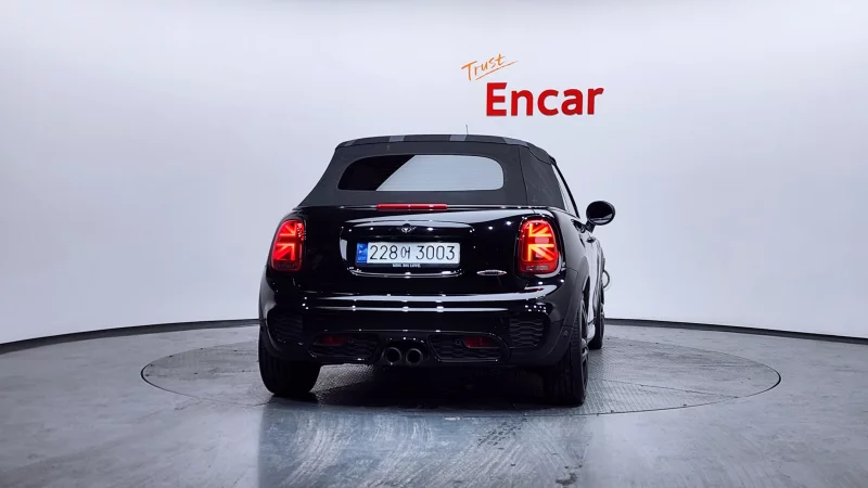 MINI Cooper Convertible