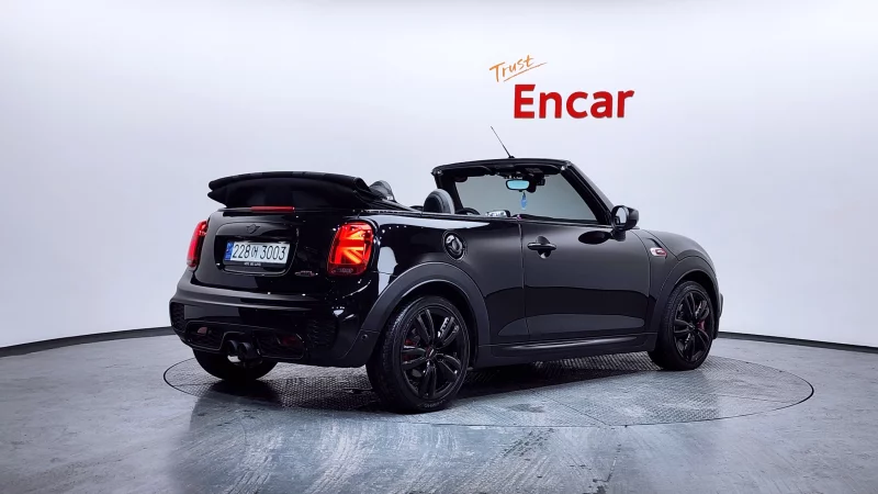 MINI Cooper Convertible