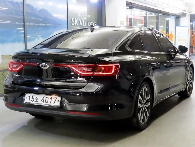 Renault SM6