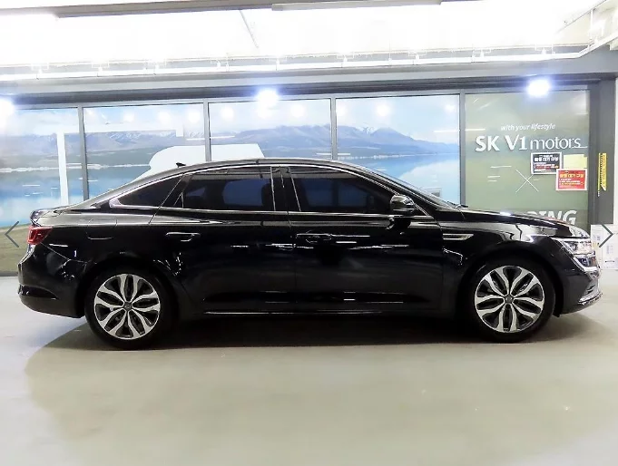 Renault SM6