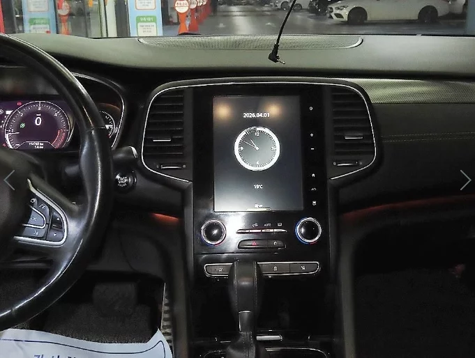 Renault SM6