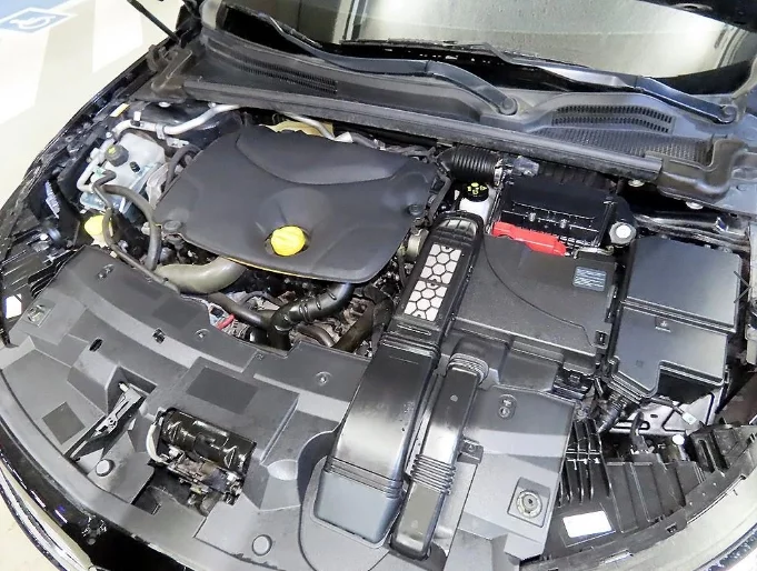 Renault SM6