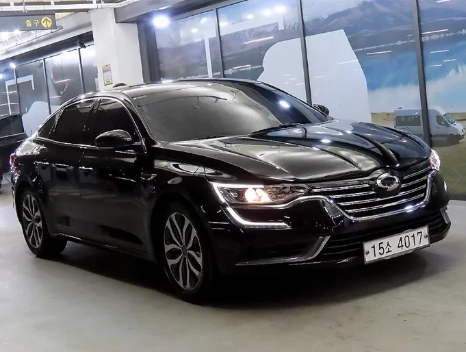 Renault SM6