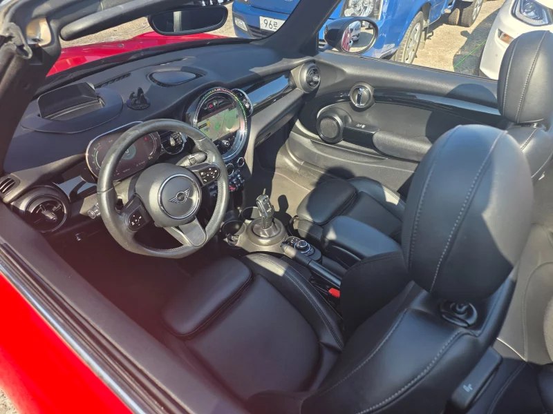 MINI Cooper Convertible