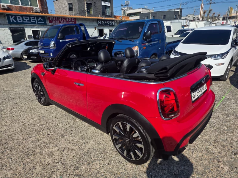 MINI Cooper Convertible