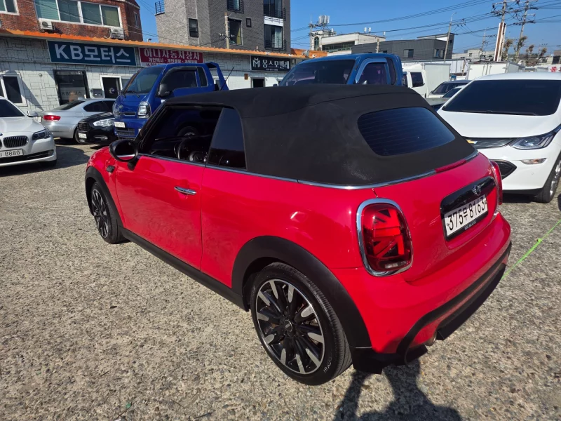 MINI Cooper Convertible