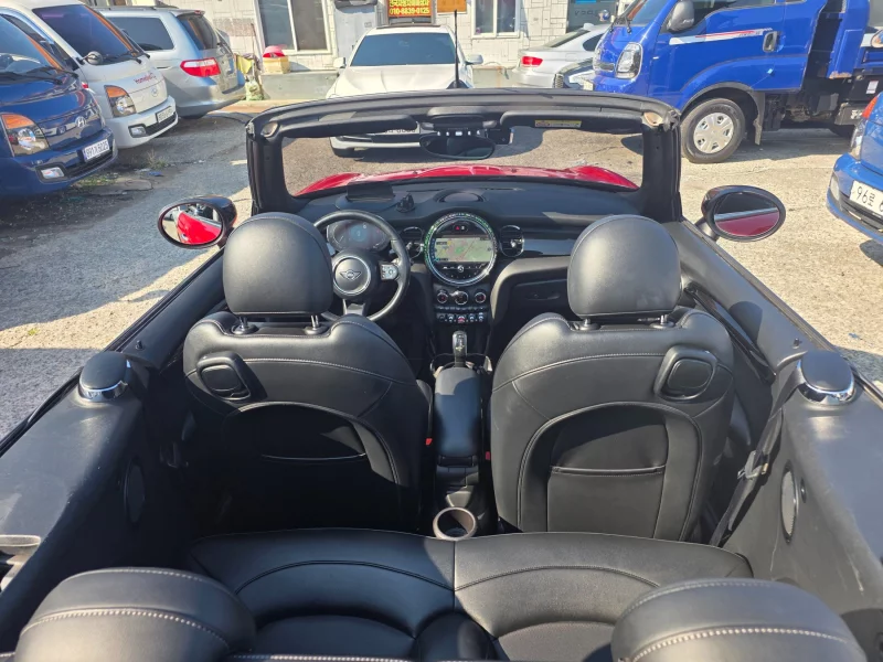 MINI Cooper Convertible