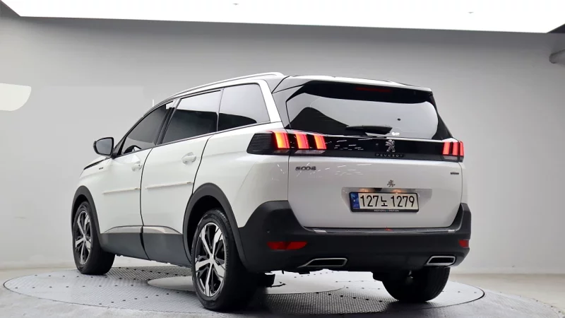 Peugeot 5008