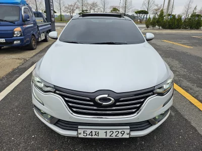 Renault SM6
