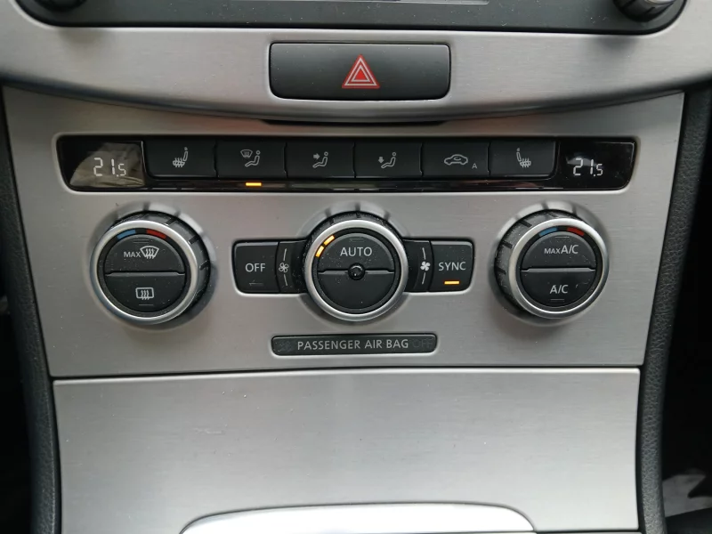 Volkswagen PASSAT CC