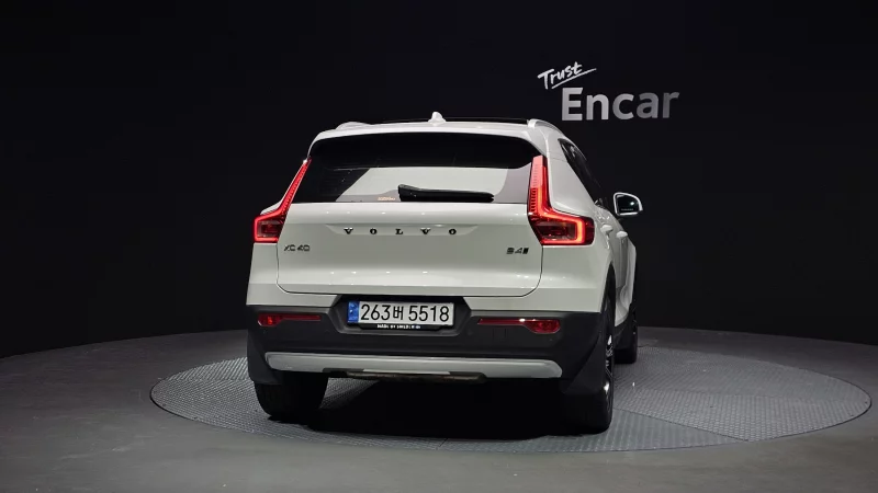 Volvo XC40