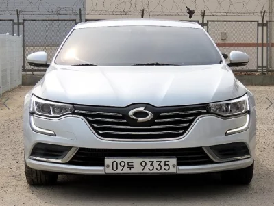 Renault SM6