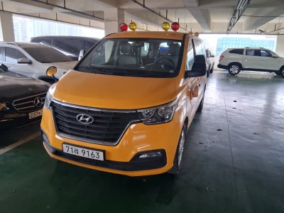 Hyundai Grand Starex