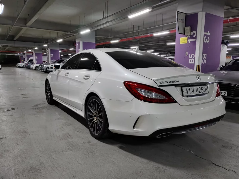 Mercedes-Benz CLS-Class