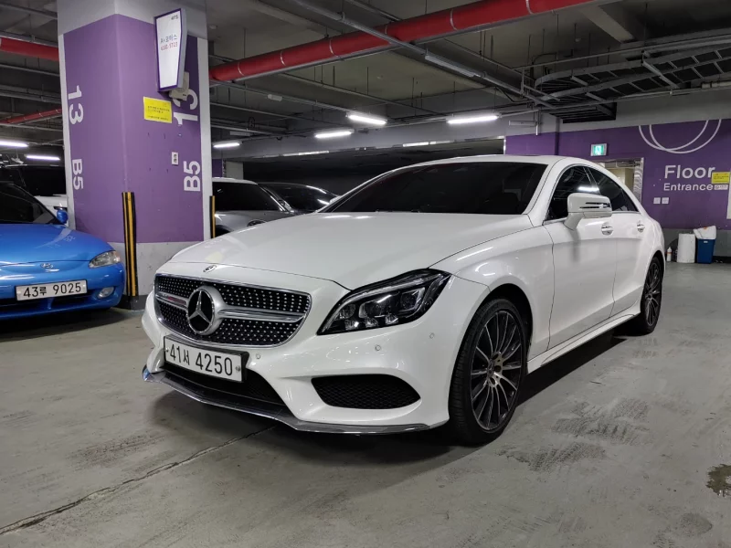 Mercedes-Benz CLS-Class