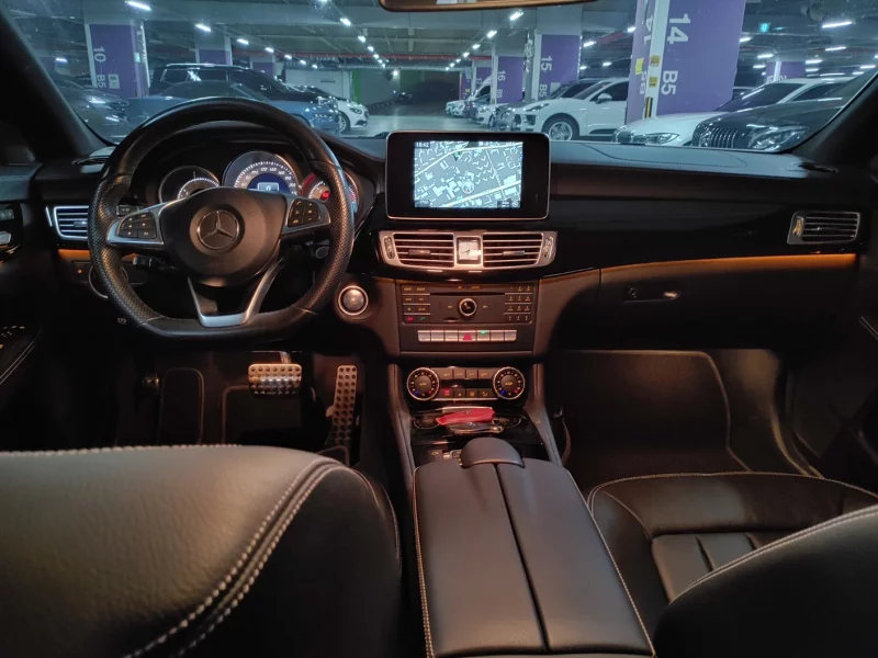 Mercedes-Benz CLS-Class