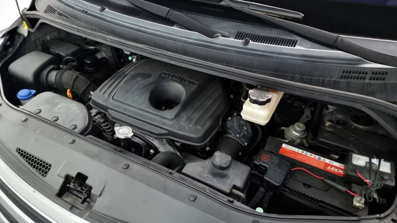 Hyundai Grand Starex