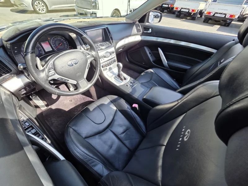 Infiniti G37