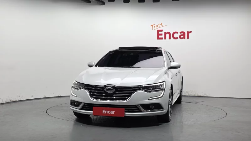 Renault SM6