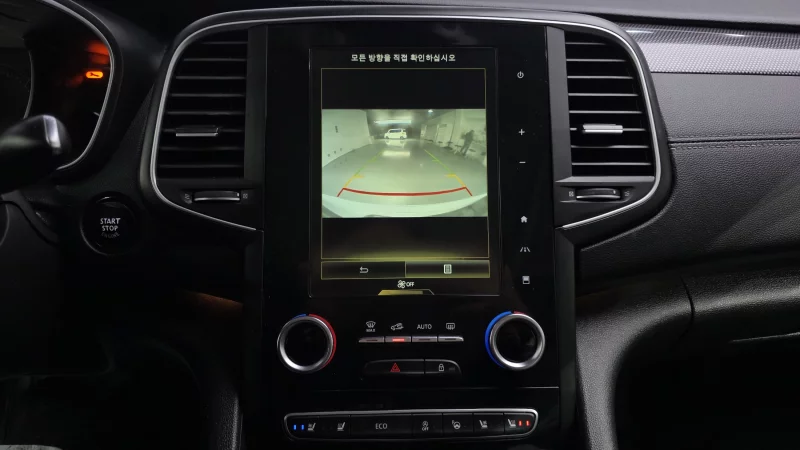 Renault SM6