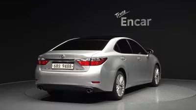 Lexus ES350