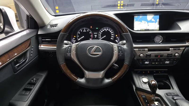 Lexus ES350