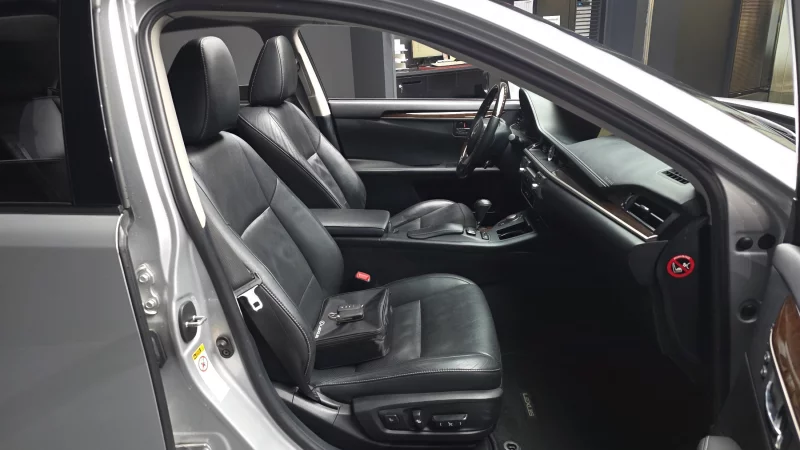 Lexus ES350
