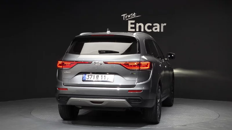 Renault QM6