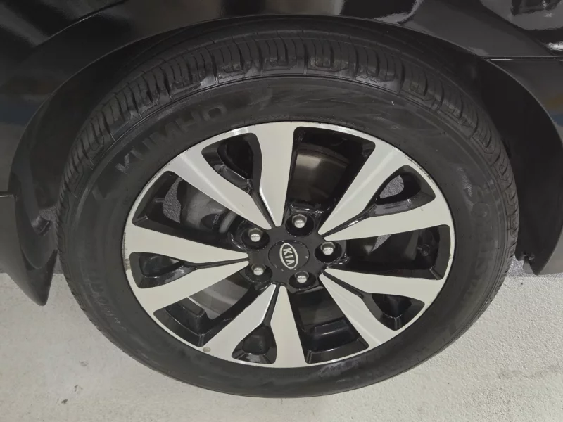 Kia Carens