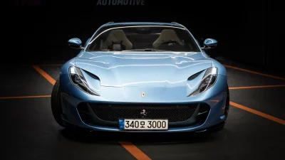 Ferrari 812