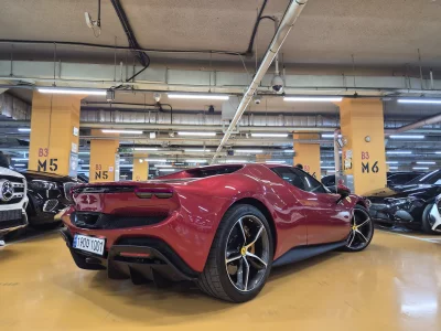 Ferrari 296