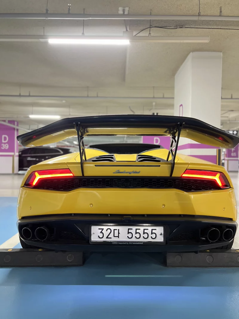 Lamborghini HURACAN